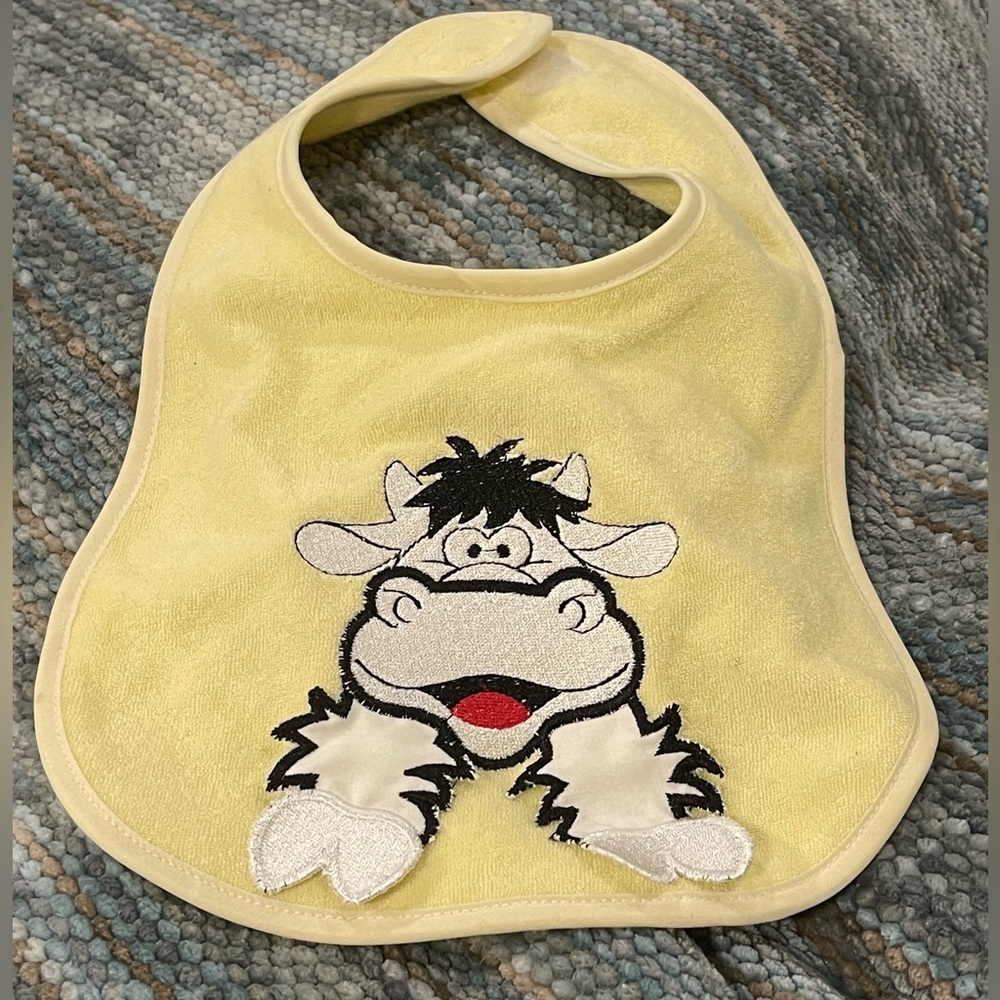 Yellow Newborn Baby Bib Cow Embroidered with added 3-D hooves. Girls Boys